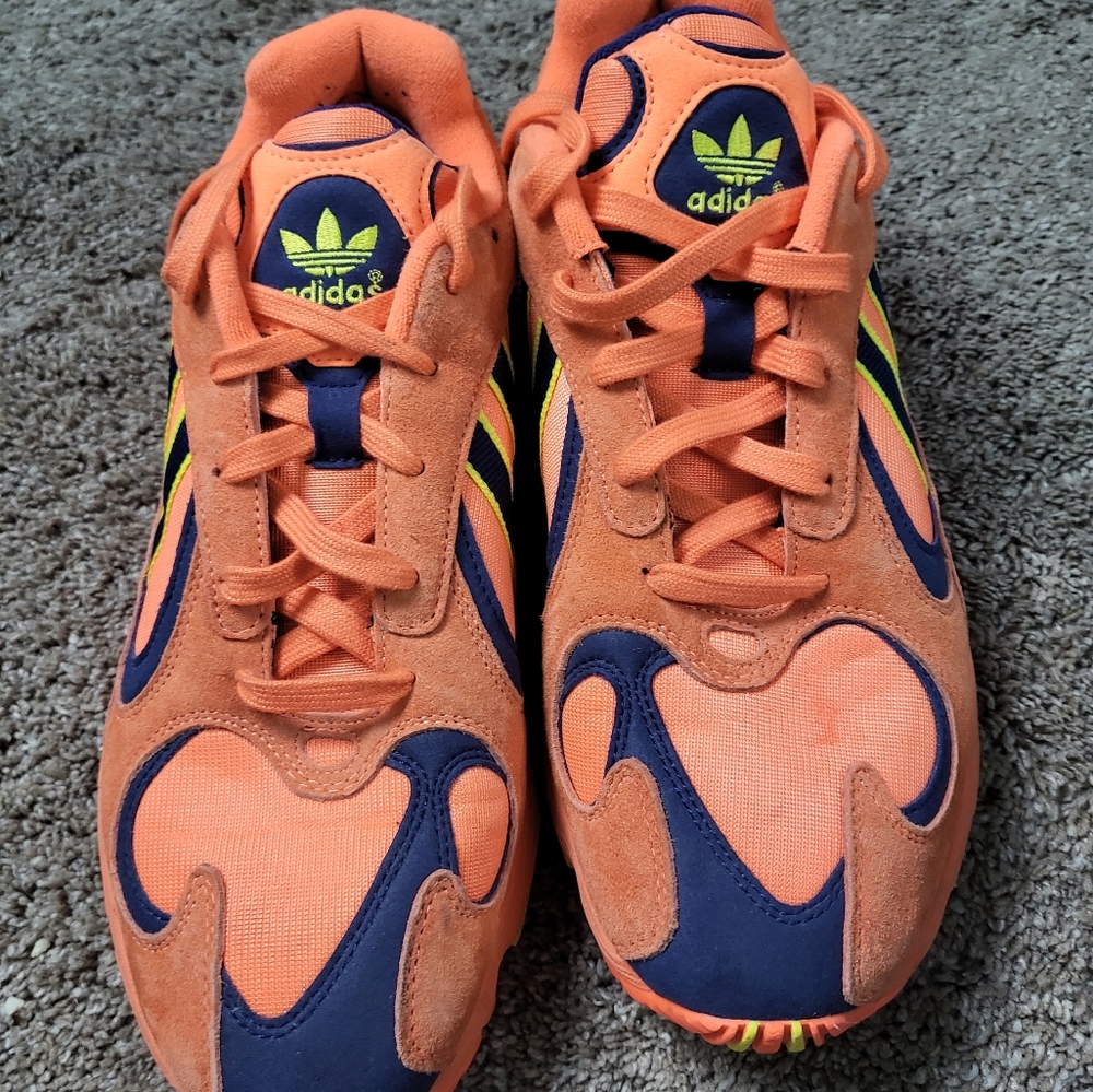 Adidas Yung